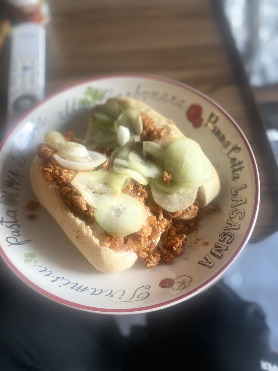 Guppie19833's tweet image. Broodje #pulledchicken  met een zuurtje, #selamatmakan