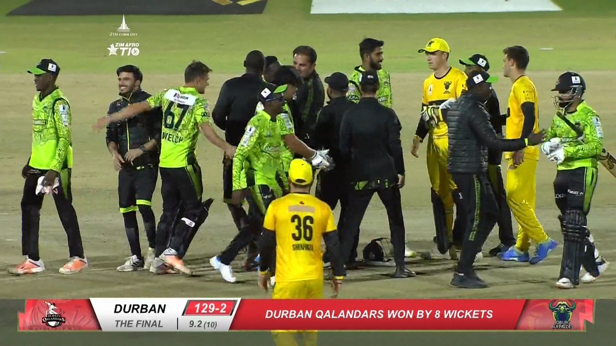 sportstickz's tweet photo. Zim Afro T10 | Final
Durban beats the Joburg in the Final
Follow for Sport Updates
#ZimAfroT10 #Joburg #Durban #JoburgBuffaloes #DurbanQalandars #Zazai #Hafeez #Banton #YusufPathan #Bopara #Seifert #Fletcher #AsifAli https://t.co/kwxYbdHO3C