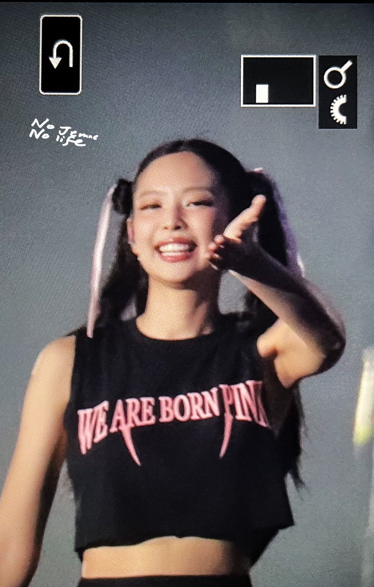 noJENNIEnoLIFE's tweet photo. 230729  HANOI【preview】

오늘도 귀여워🎀💖💞💝

#JENNIE #제니     
#BLACKPINK     #블랙핑크   
@BLACKPINK https://t.co/6kxh93qyzB
