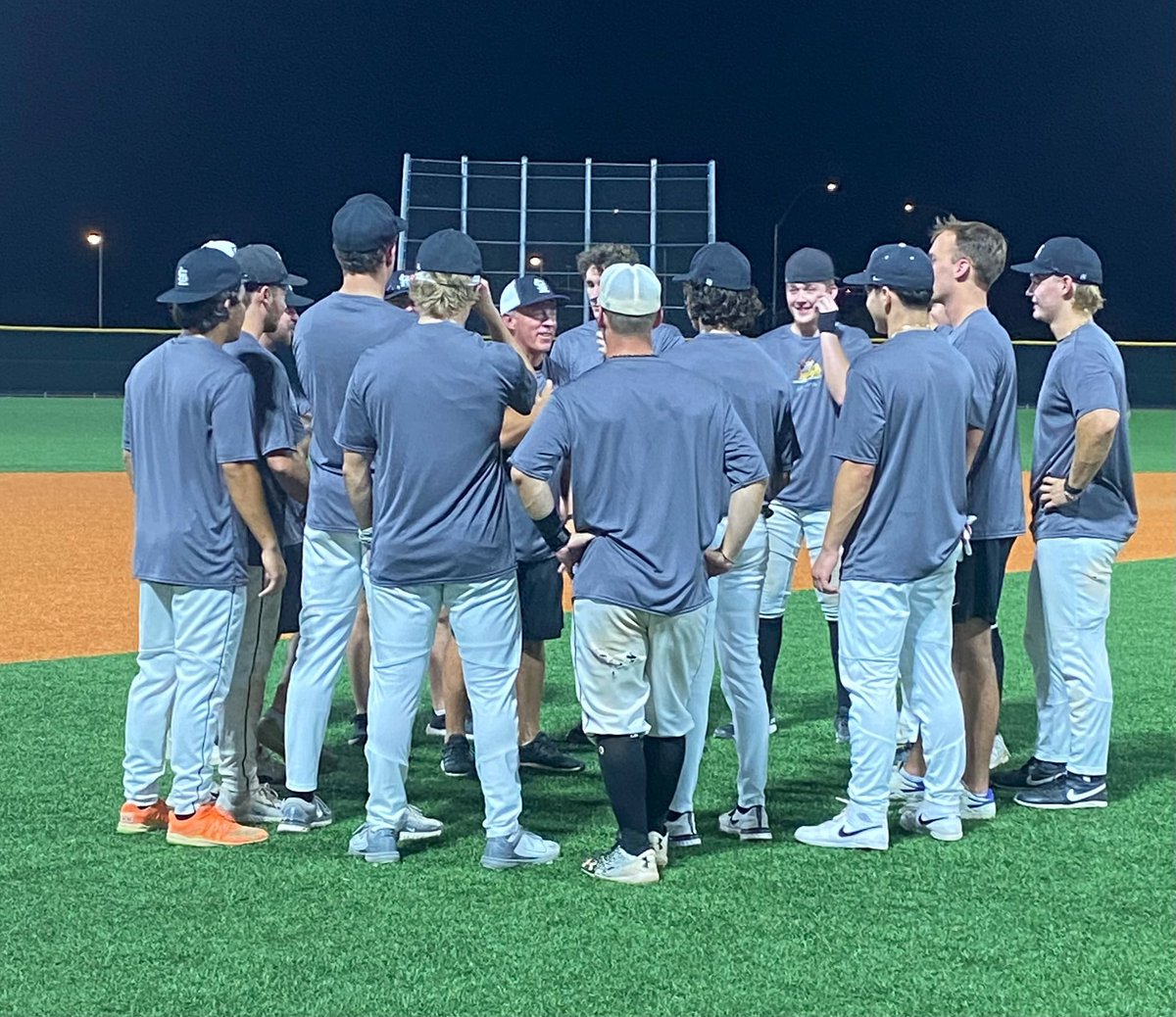 CoachBryanRice's tweet photo. 2023 AZ Collegiate Wood Bat League Champions!!

1st team in the 20 year history of the league to go undefeated!! 

Proud of these kids!

Compete!! 👊 https://t.co/wIPZIpoWuf