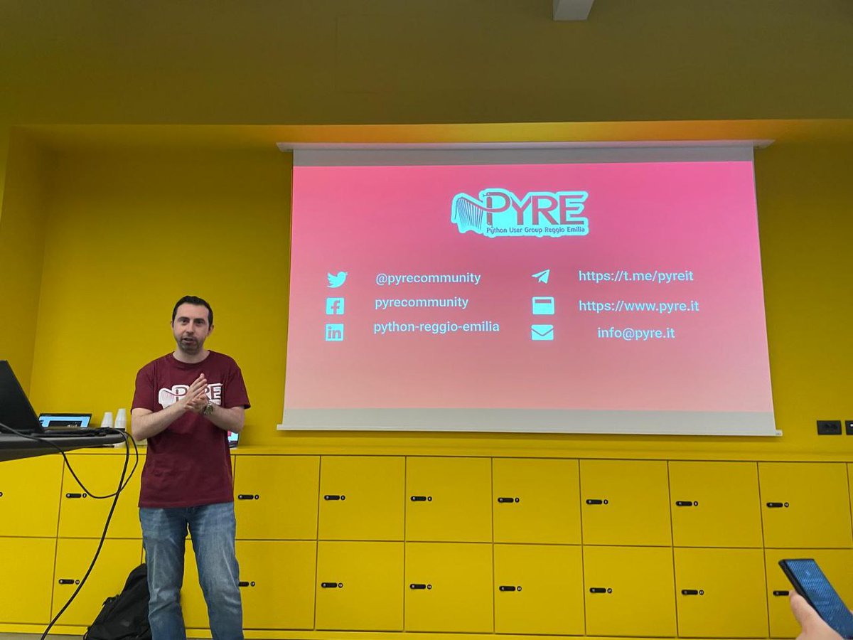 pyrecommunity's tweet photo. Un mese è volato da quando ci siamo incontrati per l'ultimo meetup Python Reggio Emilia! 🎉
Grazie a Enrico Lari, Energee3 e @wr_it per averci ospitato!
Ci stiamo godendo una pausa estiva, ma siamo pronti a tornare a Settembre!
#PythonReggioEmilia #ReggioEmilia #PyRE https://t.co/dUrqQvmFbU