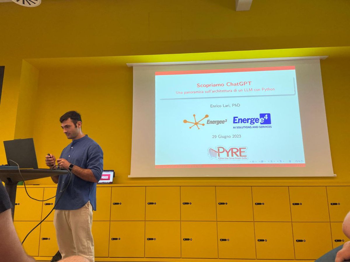 pyrecommunity's tweet photo. Un mese è volato da quando ci siamo incontrati per l'ultimo meetup Python Reggio Emilia! 🎉
Grazie a Enrico Lari, Energee3 e @wr_it per averci ospitato!
Ci stiamo godendo una pausa estiva, ma siamo pronti a tornare a Settembre!
#PythonReggioEmilia #ReggioEmilia #PyRE https://t.co/dUrqQvmFbU