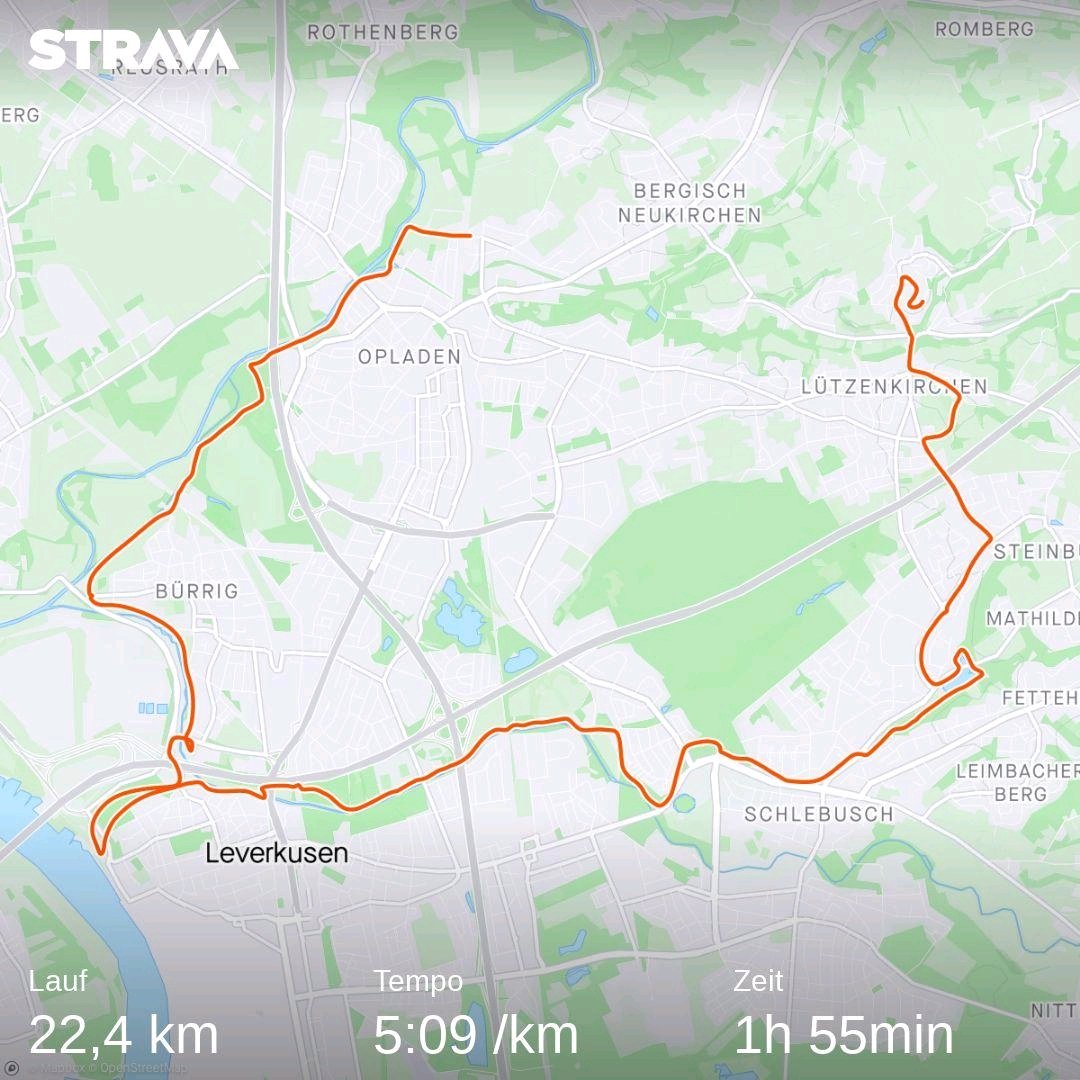 Bayer_Pitti's tweet photo. Die gute Nachricht: Zum ersten Mal überhaupt dieses Jahr, ist es mir gelungen, einen Halbmarathon, in einer halbwegs akzeptablen Zeit und auch ziemlich gleichmäßig durchzulaufen.
Das ist schön. #byebye07 https://t.co/E6JdBrtYyF