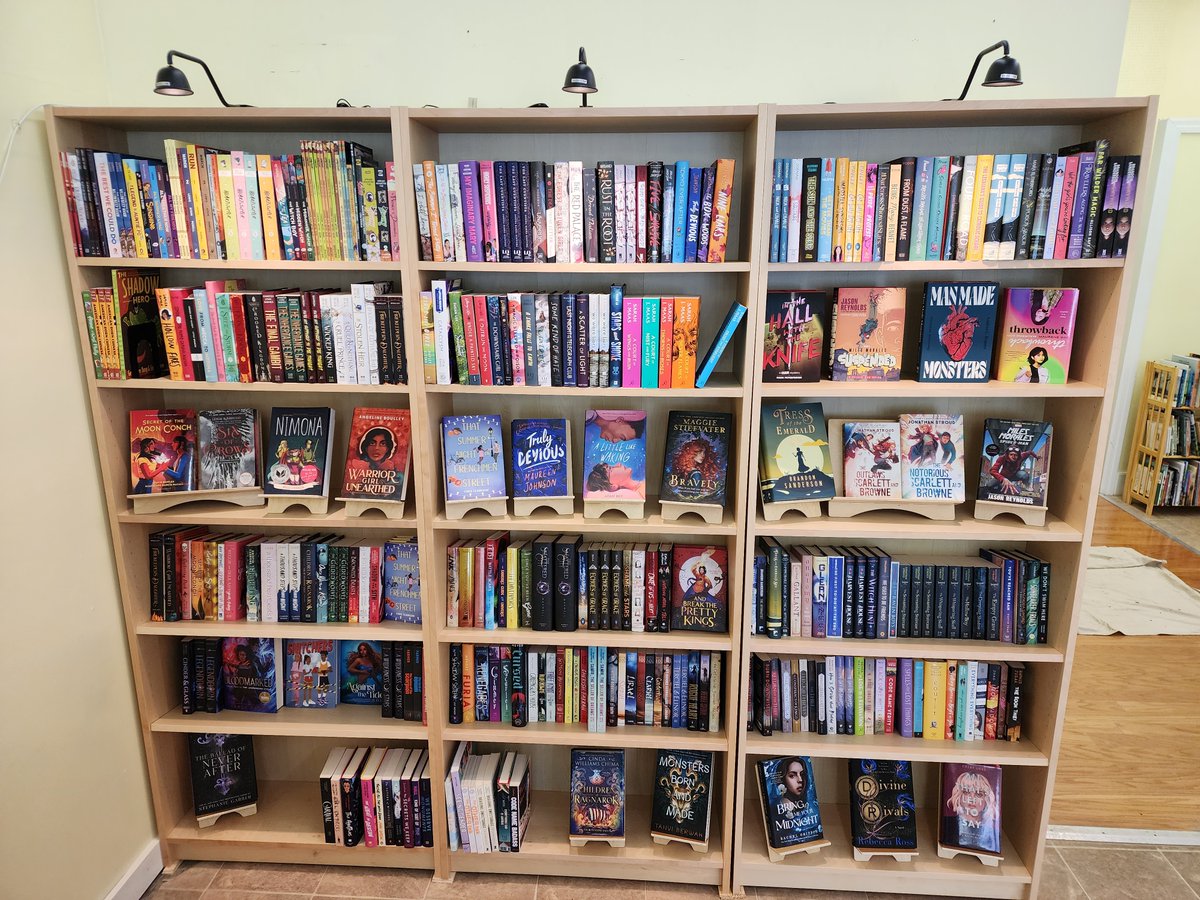 And if you're too far to stop in, follow us over at Instagram for updates: instagram.com/curiouscatbook… I've been posting pictures of my progress on filling out the shelves, getting other shelves painted, and more!