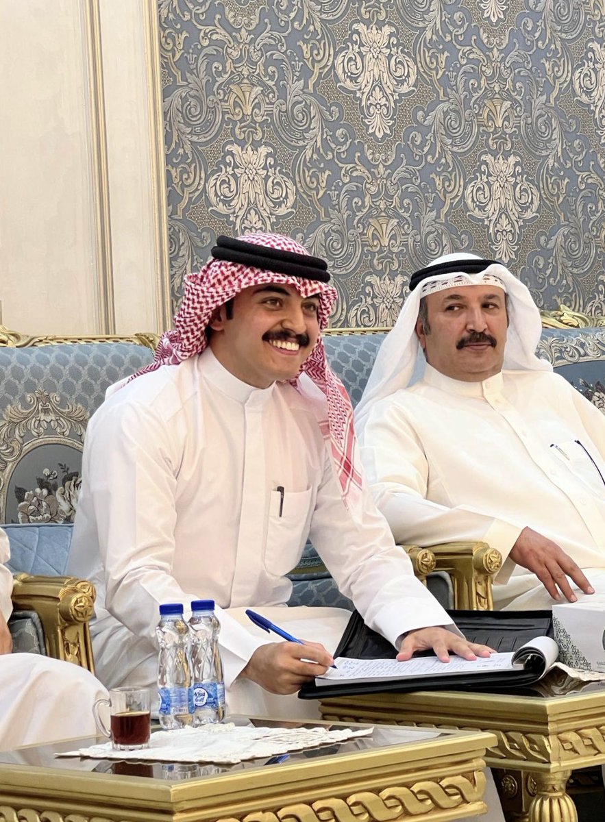 الحمدلله الذي بنعمته تتم الصالحات 
              تم بحمدلله عقد قراني
سائلاً المولى عز وجل التوفيق لي ولكم