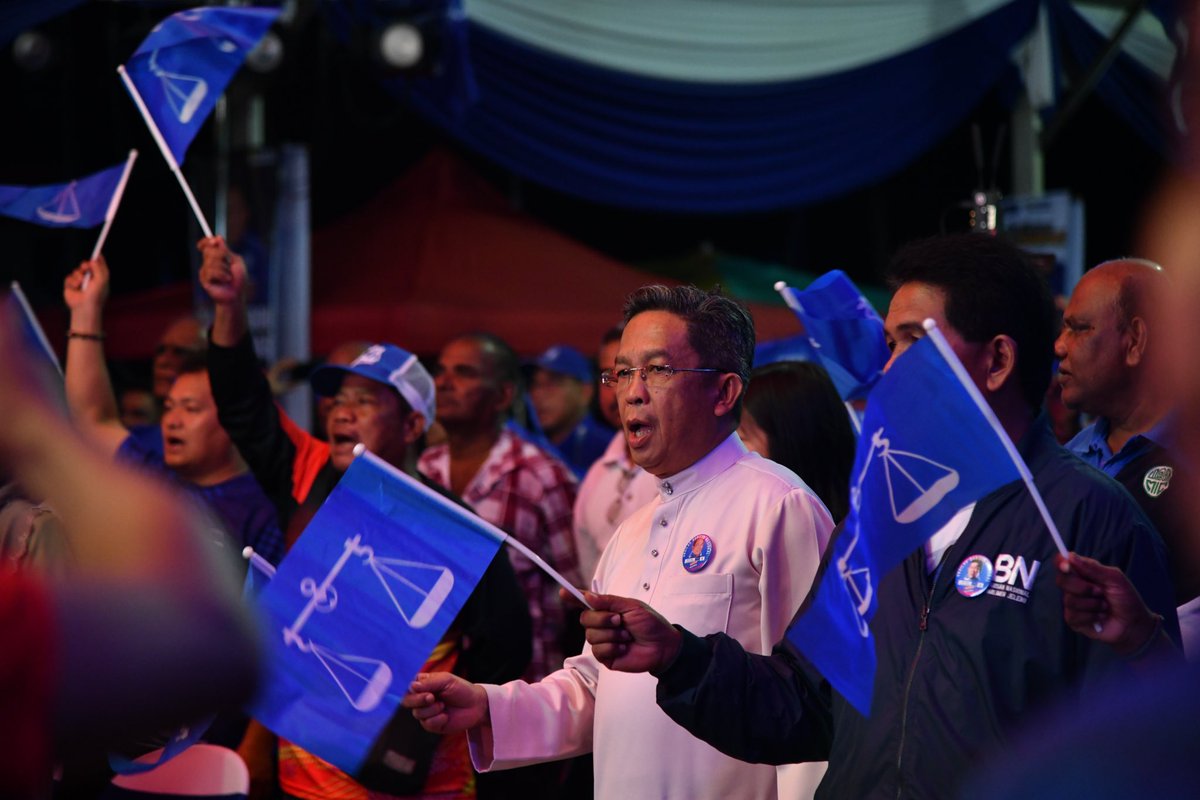 jalaluddinalias's tweet photo. Terima kasih kepada waghih-waghih Pertang yang hadir ke Majlis Pengenalan Calon BN malam tadi.
Aspirasi saya cukup jelas dan tetap! Memastikan #Pertang terus dijulang bagi mencipta kegemilangan 🤝
#KitaGerakBersama #julangpertanghinggagemilang #PilihanrayaNegeri #negerisembilan #BarisanNasional #Perpaduan
