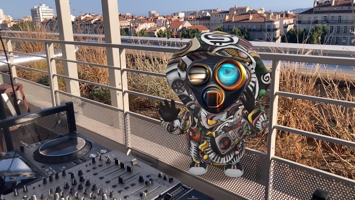 MGBR08's tweet photo. DAy22 (suite) - Les vacances de #BULBi
Nous sommes bien arrivés à Toulon. BULBi a pris ces repères… Ready for the party 🎚️🎧🎶
#toulon #party #rooftop #dj #bk
#bMSE #AugmentedReality #3D #Avatar on @Sketchfab by @BullBiDoo & @TheBULBiMasks https://t.co/3YDfTxQxsH