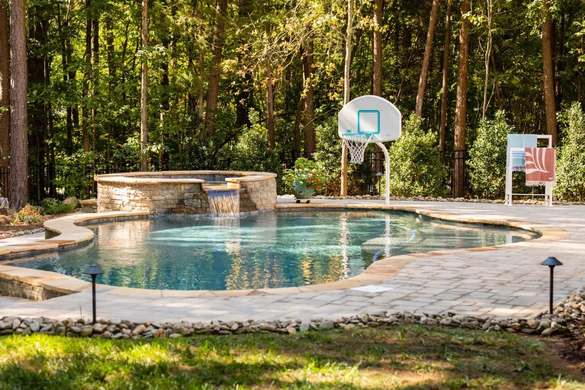 TrueNorthPools's tweet photo. Don't break the bank when it comes to constructing your dream pool. We offer affordable prices without sacrificing quality or style -- something our competition can't say. Contact us now to get started on your project. #affordablepools #fastturnaroundtime #MooresvilleNC https://t.co/4qG797hk6c