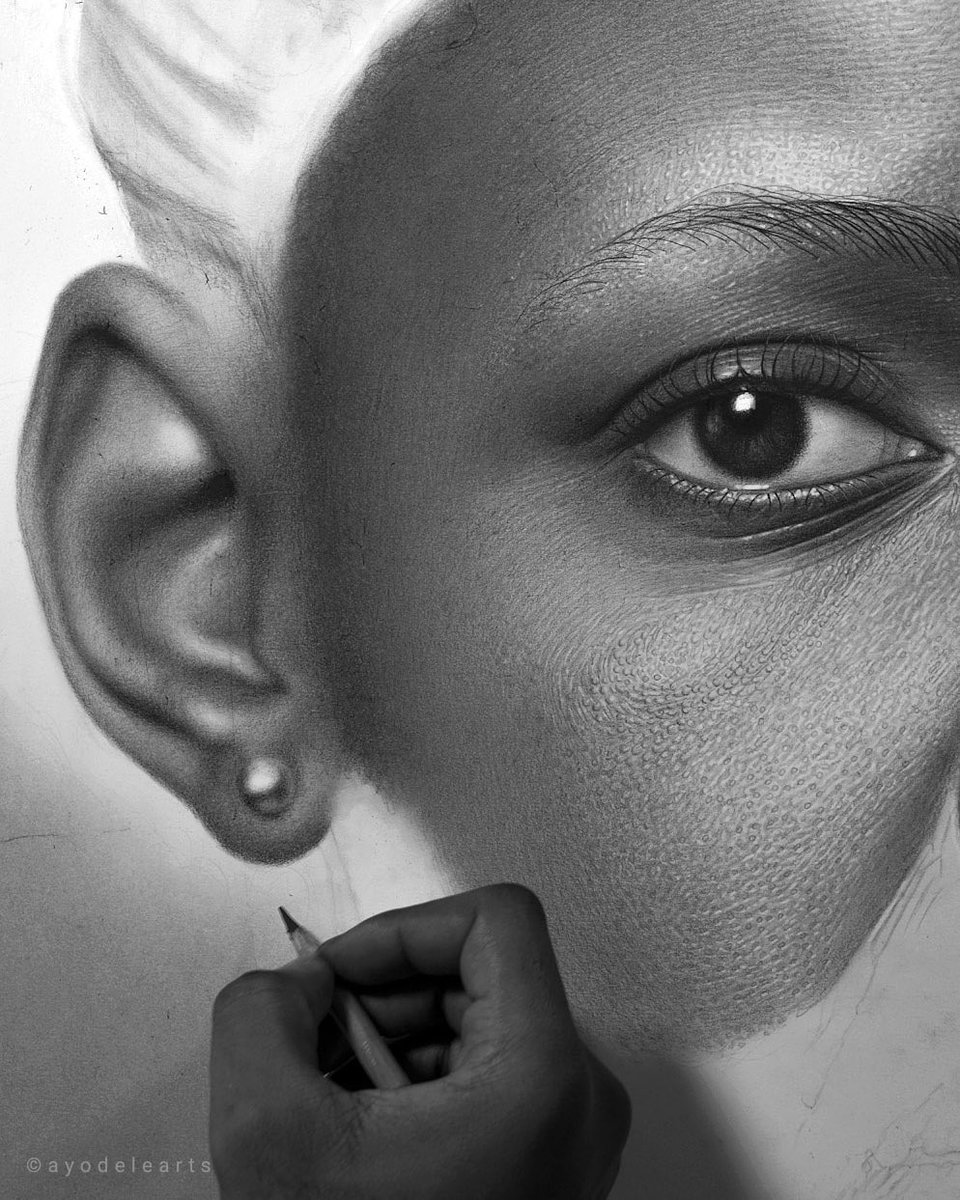 Pencil drawing in progress ✍️
Now you know I love drawing ears😄😄❤️