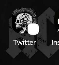Steveisnothere4's tweet photo. @faeryyes I think I installed the wrong update... https://t.co/OXFImveToJ