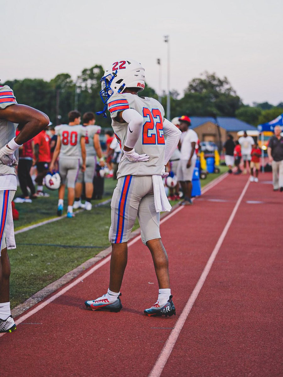 Derrecas1's tweet photo. first varsity scrimmage 💙🙏🏽… still got more to work on @_la23 @7CoachK901 @CSmithScout @CoachCSmithBHS @PrepRedzoneTN @Coach_Cam16 @WeAreBartlettFB @BradleyKordell https://t.co/BwSWqYcUAm