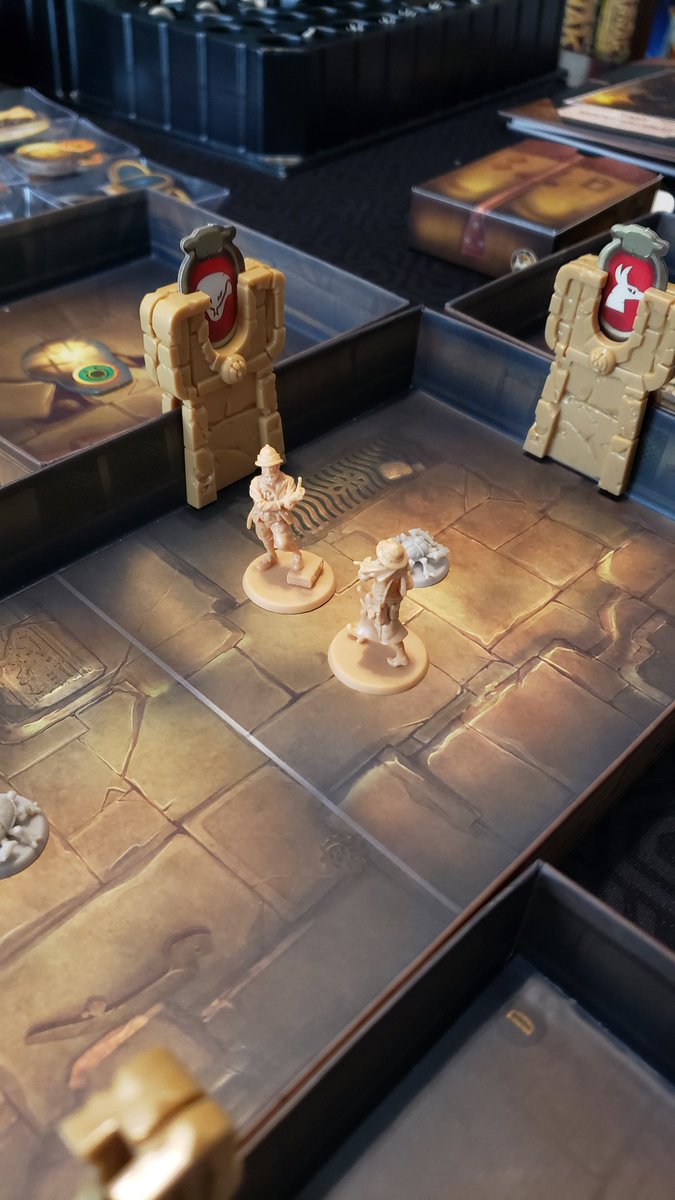 Fearless explorers find horrible things in Arkeis, a Steampunk-Egyptian #boardgame by <a href="/AnkamaGames/">Ankama</a> that <a href="/Anahressa/">Ɱօէհҽɾ օƒ ƓօβӀìղʂ</a> and I got to play the first scenario of today! <a href="/meepsociety/">TheMeepleSociety</a>