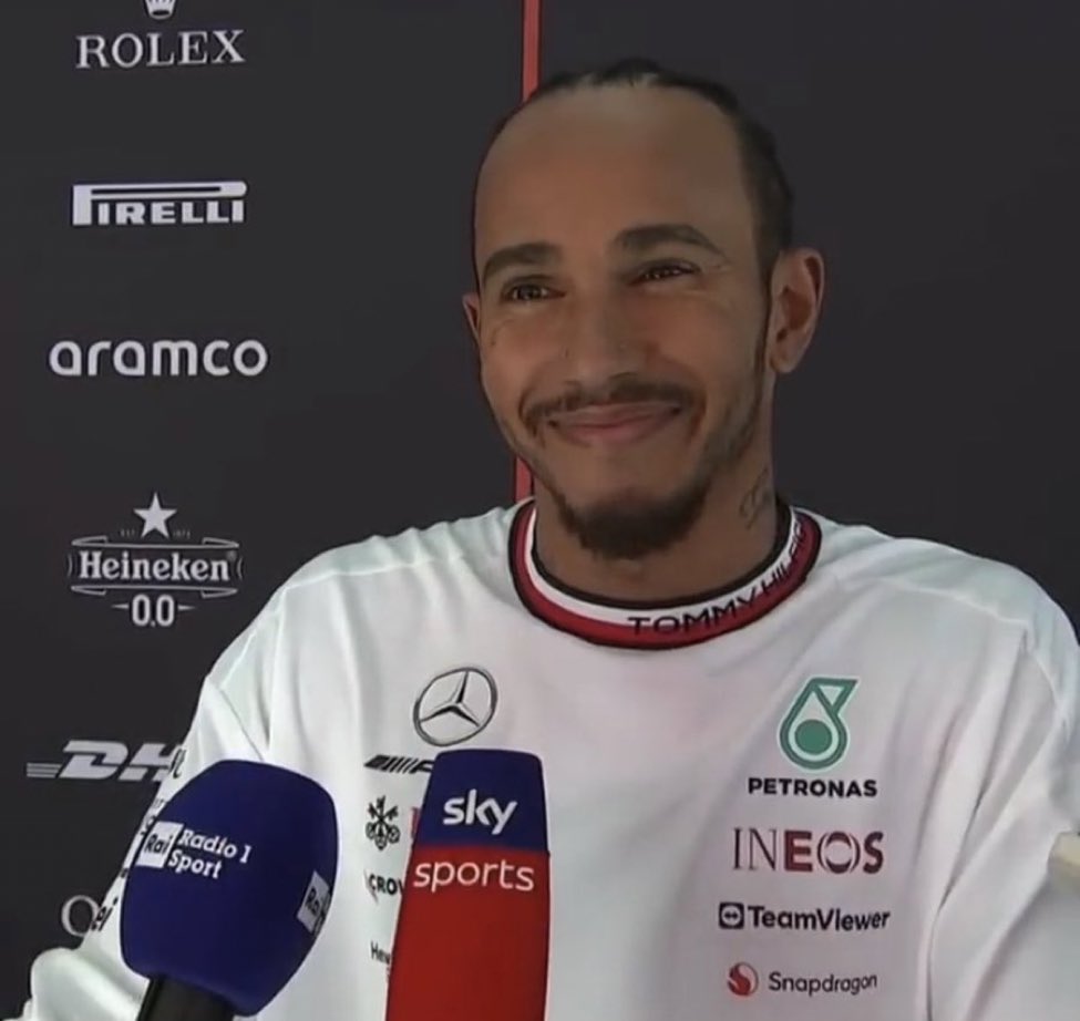 stopbeingthem's tweet photo. TeamLH                    Lewis Hamilton https://t.co/EnegyZJM4b
