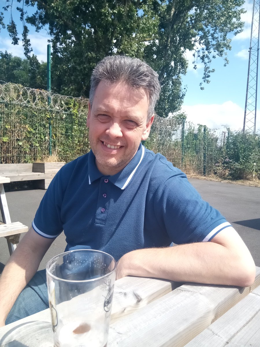 gingerLadd73's tweet image. Great afternoon of #NonLeague footie @Croydon_FC #70years #Trams #dingding