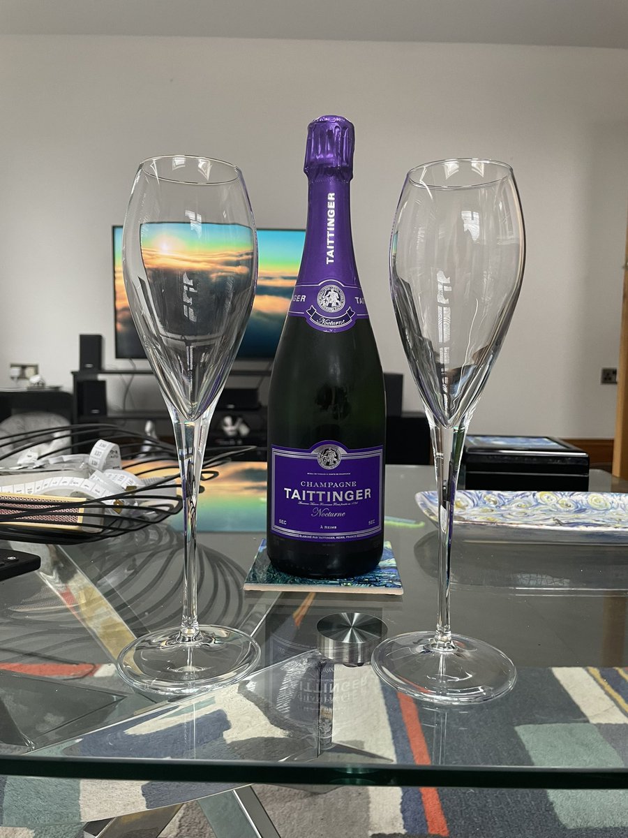 Mcmillan7Matt's tweet photo. Finally fully moved in to our new home @Kal_El_Clarke https://t.co/WX3v5ZGodC