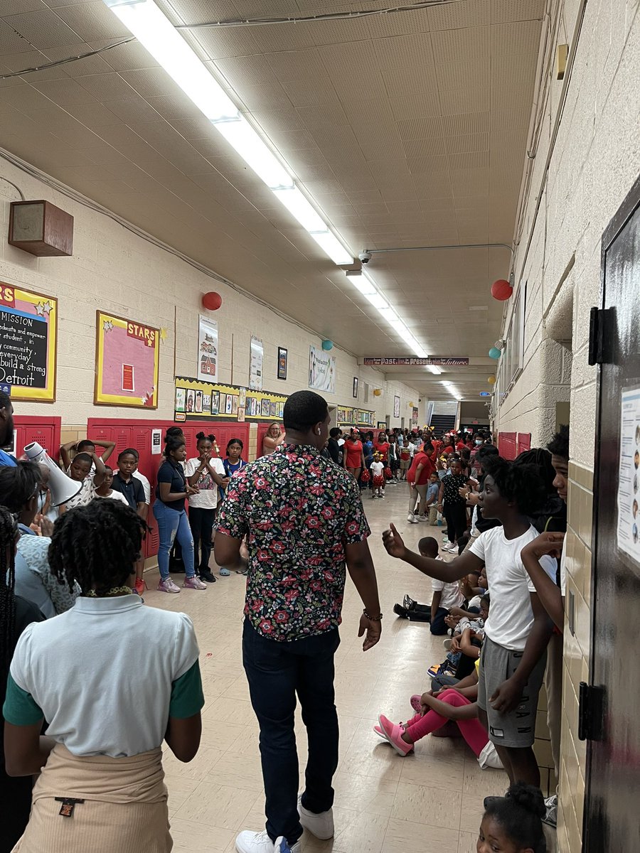 Flashback Photos: Celebrating all our sport teams during the last week of school. We’re looking forward to another good year of team sports.