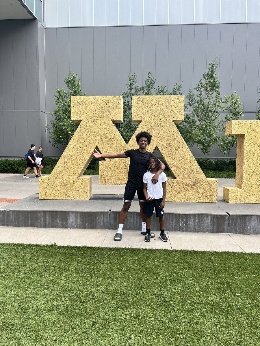 Jay_McGregory's tweet photo. After a great camp and Conversation with @Coach_Fleck and @Coach_DCollins I am BLESSED to earn an Offer from @GopherFootball #Gophers https://t.co/V7xntmuXjf