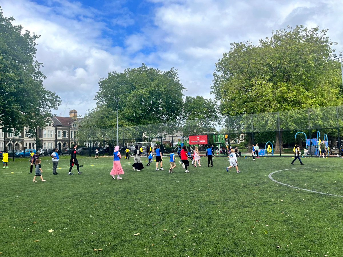 Darren Carew (@actifpathwaysdc) on Twitter photo What an awesome day at Grange Gardens 😃
Massive thank you to <a href="/eystwales/">EYST- Ethnic Minorities & Youth Support Team Wales</a> for allowing <a href="/WRU_Community/">WRU Community - Wrth galon y genedl</a> to support your family fun day, we really had a great time.
Big shout out to our all coaches for making the day so special for everyone who joined us for some rugby fun today 💪🏾 What an awesome day at Grange Gardens 😃
Massive thank you to <a href="/eystwales/">EYST- Ethnic Minorities & Youth Support Team Wales</a> for allowing <a href="/WRU_Community/">WRU Community - Wrth galon y genedl</a> to support your family fun day, we really had a great time.
Big shout out to our all coaches for making the day so special for everyone who joined us for some rugby fun today 💪🏾