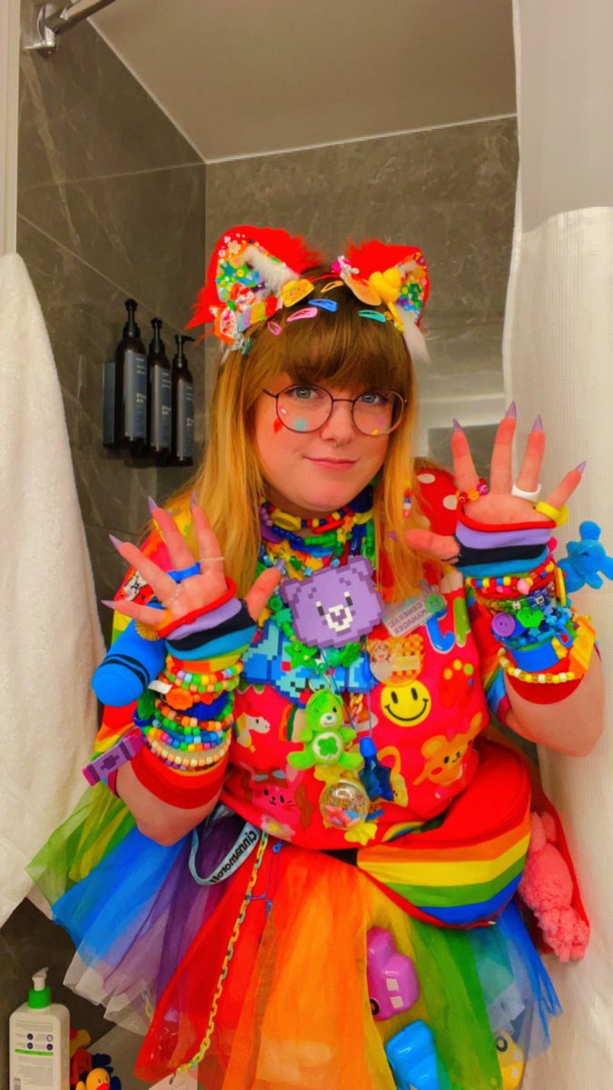 dwaekkipaws's tweet photo. HAPPY INTERNATIONAL DECORA DAAAAY 🌈🌈🖍️✨✨  #IDD2023 #InternationalDecoraDay #decora #decorakei #decoraday https://t.co/OMppeiaK89