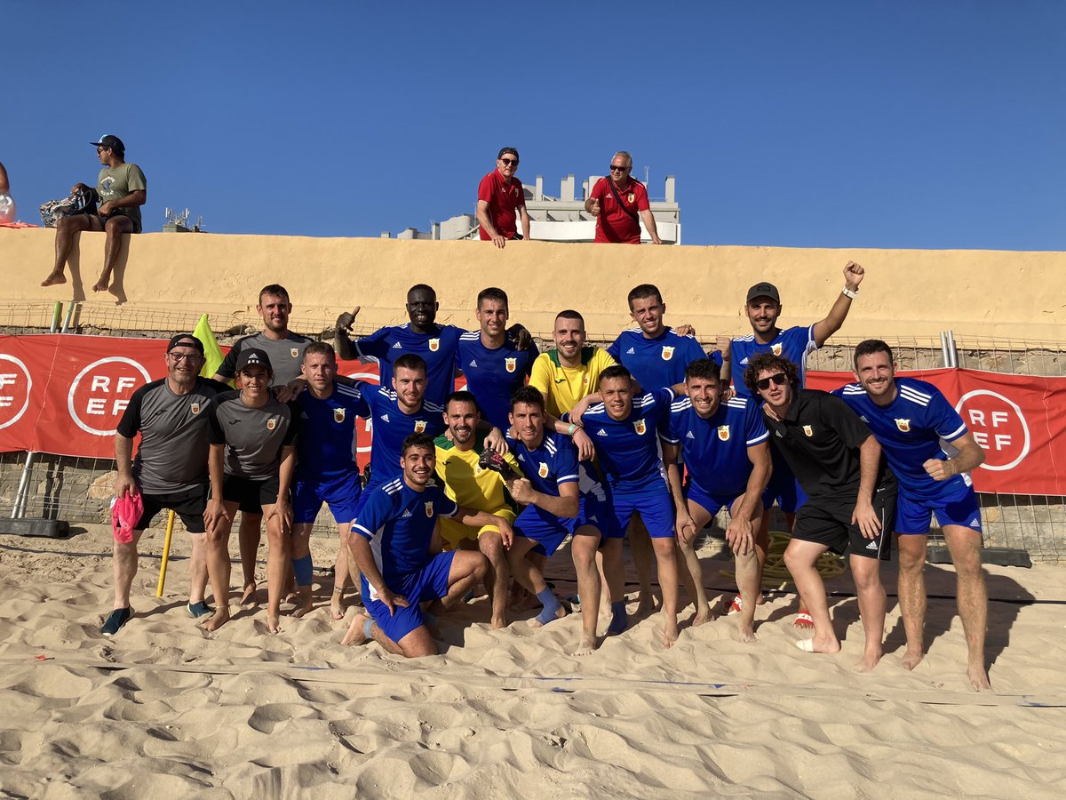 fedfutnavarra's tweet photo. @fedriojafutbol @RFMF_MELILLA @futgal @BahiaSur @FutbolPlayaRFEF @cdgares @acordon81 @FutSalRFEF @RFCF_es ⚽️🏝️ Cuando logras tu primera victoria en #FútbolPlaya…

#Navarra ha participado en cuatro Campeonatos de España: 2010, 2019, 2022 y 2023.

Ganó un partido en 2010 y éste ha sido el segundo triunfo de su historia.

👏👏👏👏👏👏👏👏👏👏👏👏 https://t.co/NAFg851CpL