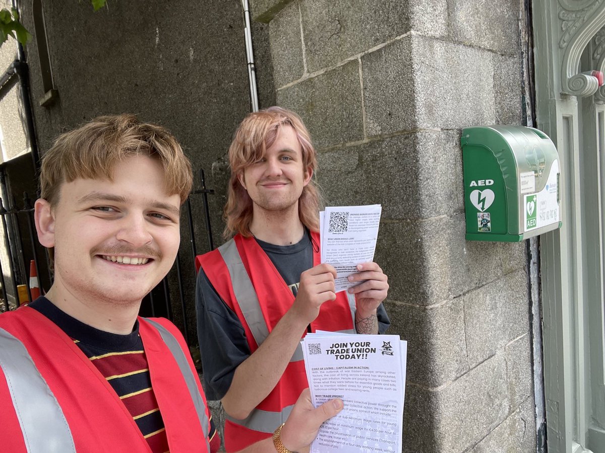 CYMDublin's tweet photo. Comrades in our Kildare Cumann held a stall today based around Trade Unions and worker’s rights. 

#Marxism #MarxismLeninism #MarxistLeninist #Marxists #Ireland #Éire #Communism #SocialistRepublicanism https://t.co/I59utDjkmi