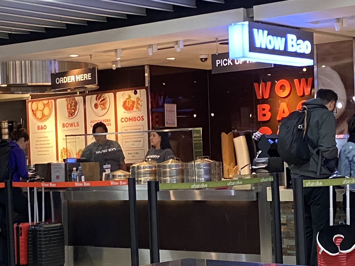 chgoricky's tweet image. Back for a great lunch before flying out ⁦@fly2ohare⁩ #delicious 😎👋