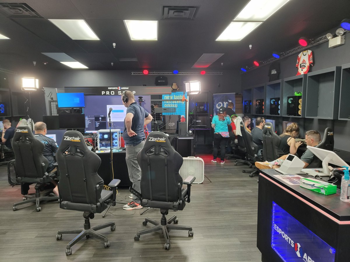 KCGameOn's tweet photo. We are set up and ready to go at Esports Arena! Join us here or on Twitch to see the conclusion of the summer season of the KC Corporate Esports Cup! https://t.co/6xnuV3c66G