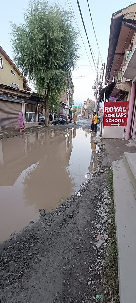 nasirsultan__'s tweet photo. Welcome to Srinagar
Where school children's have a lake outside the gate. The concerned authorities are requested to repair it as soon as possible. We live in 2023 and our school going children are facing these difficulties. What can be more shameful for us.
#smcsrinagar. https://t.co/NofREBfQug