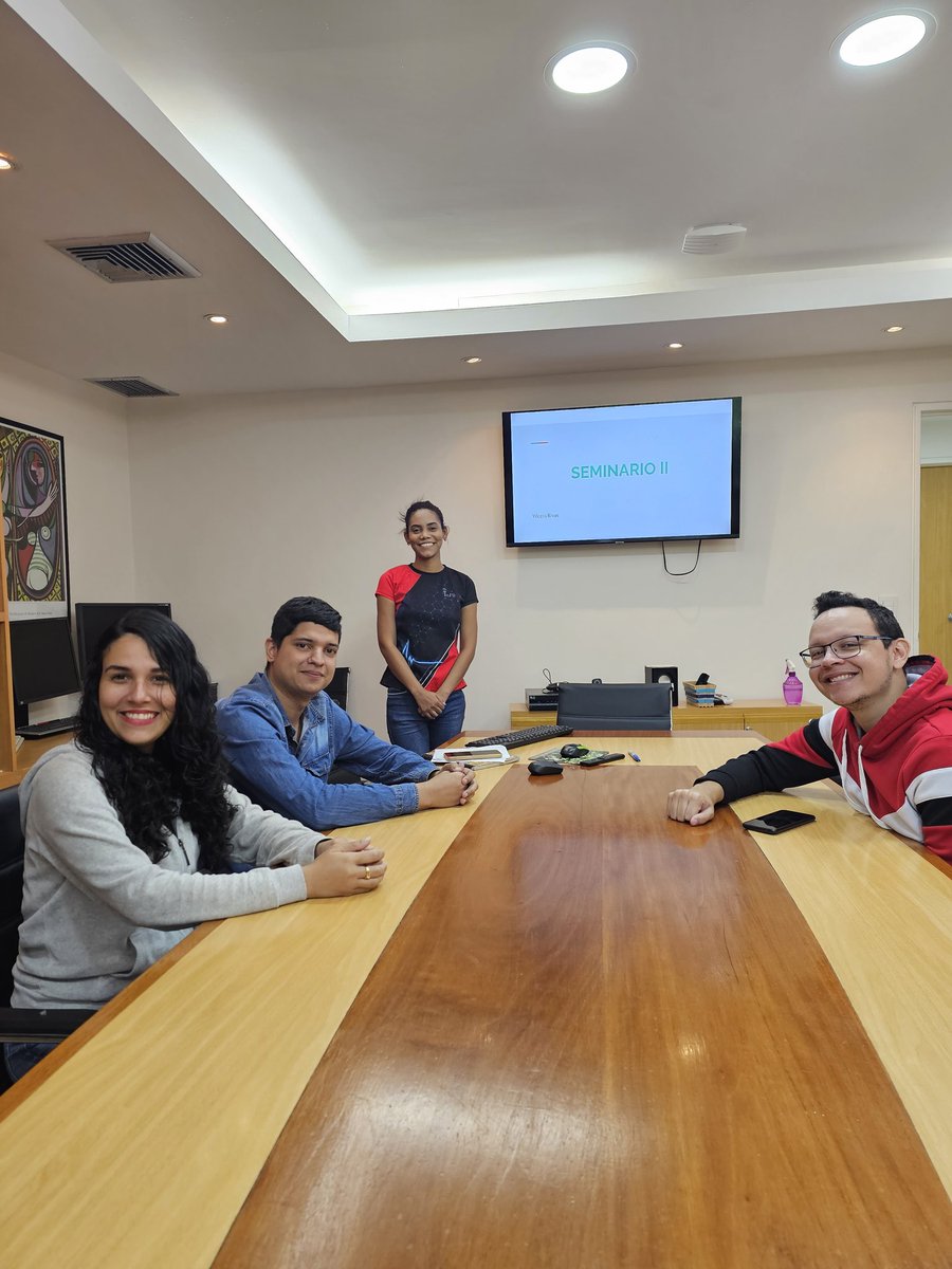 inphyma's tweet photo. Sábado con los tesistas
#tesis #research #science #physics #physicist #student #study #saturday #inphyma https://t.co/zPFwvDePLr
