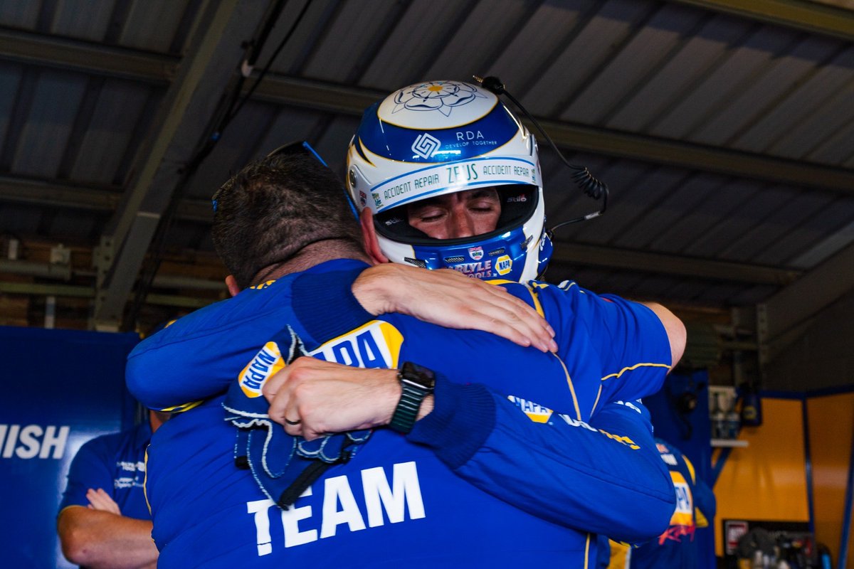 Daniel Cammish tweet media