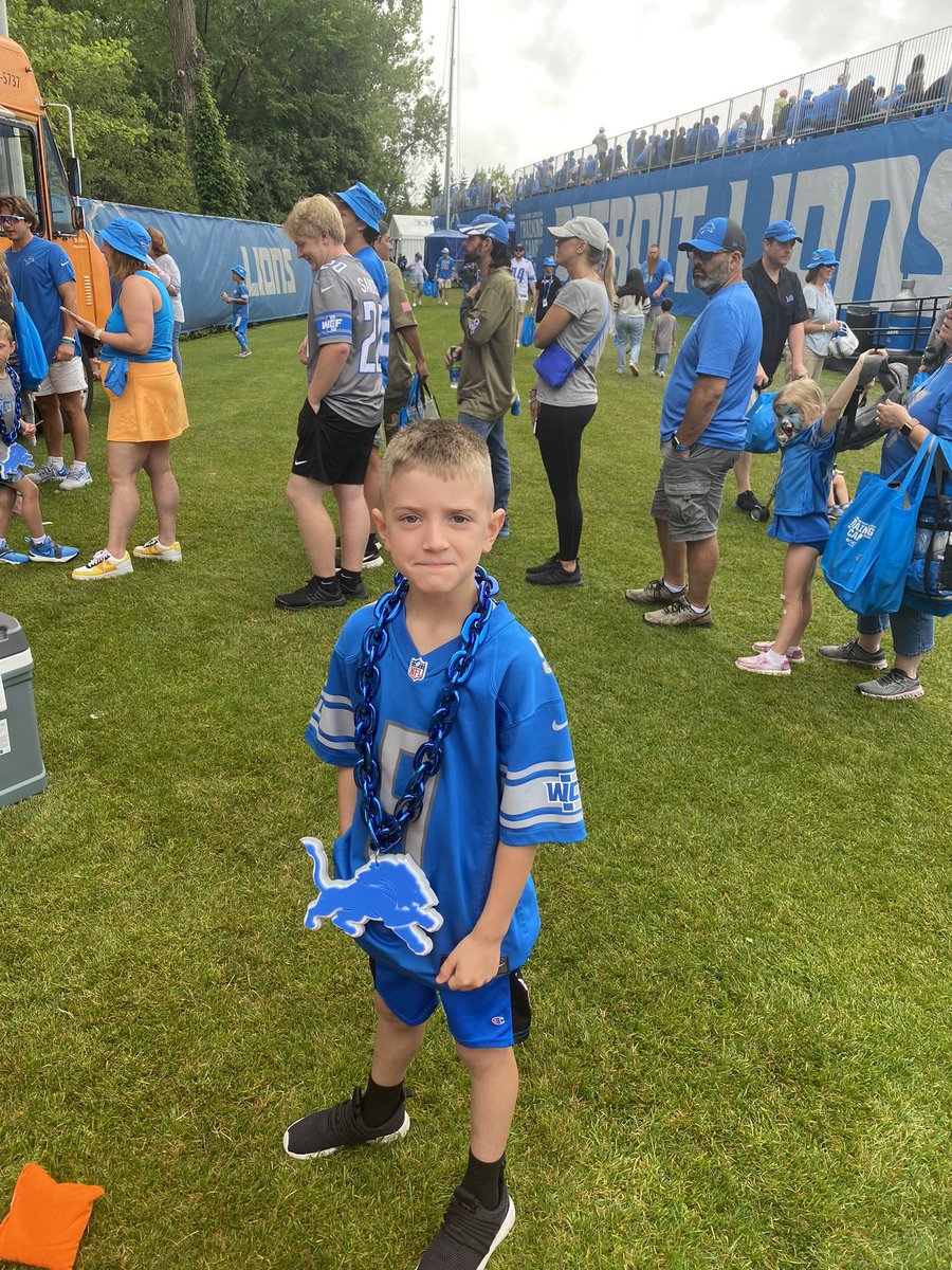 McCulleyTheBull's tweet photo. @Lions Superstar Fan Jax McCullen ready for season to kickoff! https://t.co/35RnkhD825