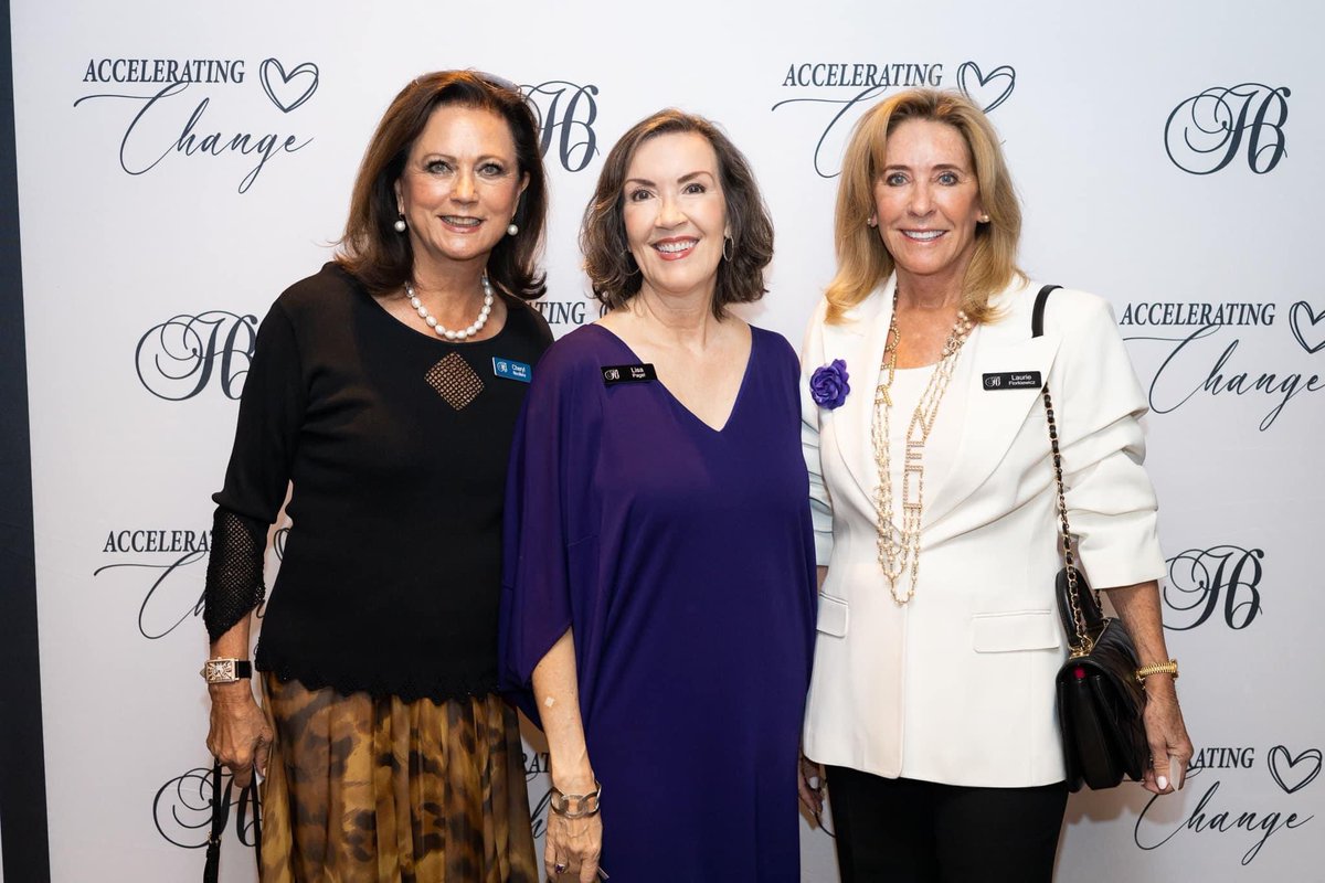 PhxHeartBall's tweet photo. For 64 years, the Phoenix Heart Ball Committee has been focused on supporting the American Heart Association’s vital work - working to fight #heartdisease and #stroke.
Our 64th annual Phoenix Heart Ball is quickly approaching on 11.11.23 at @the_phoenician. We hope you join us! https://t.co/CkDeDTjlI0