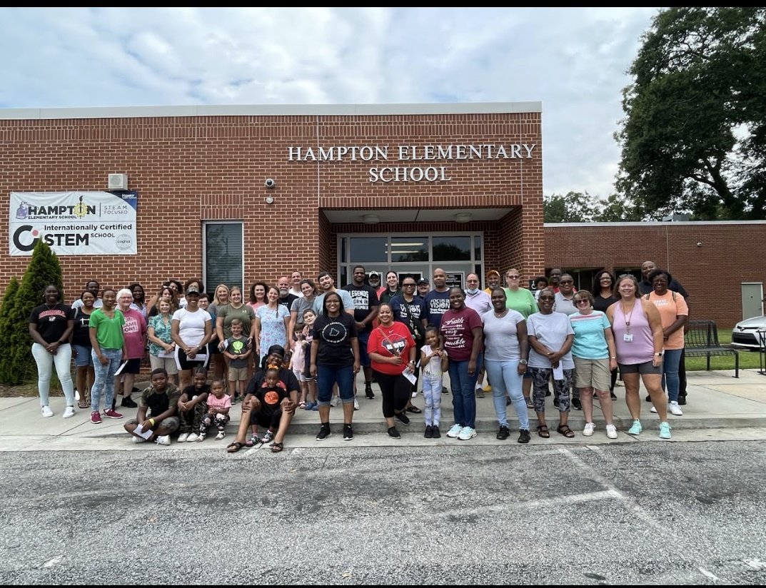 HES_HCS's tweet photo. We are thankful for the community as they gathered to intercede for our students, staff, and families this school year. https://t.co/v6yk2xOrwS