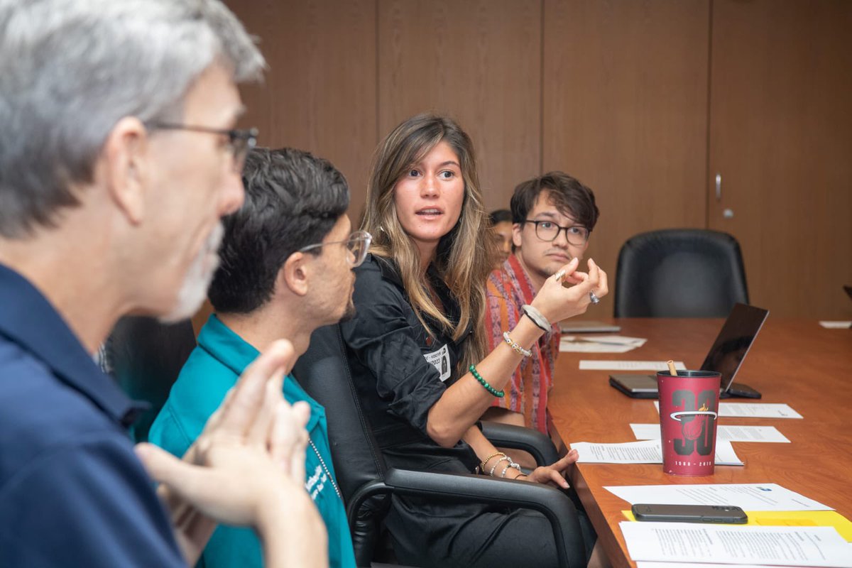 Daniella Levine Cava tweet media