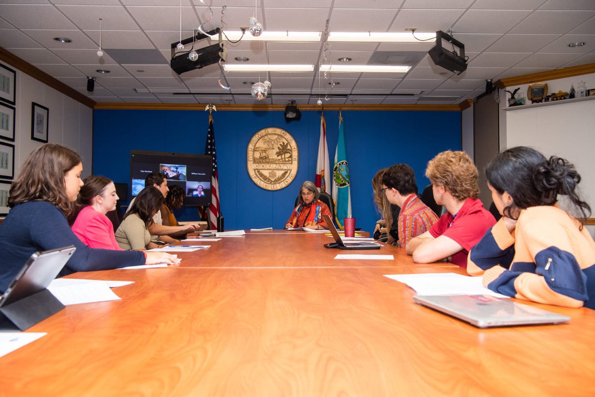 Daniella Levine Cava tweet media