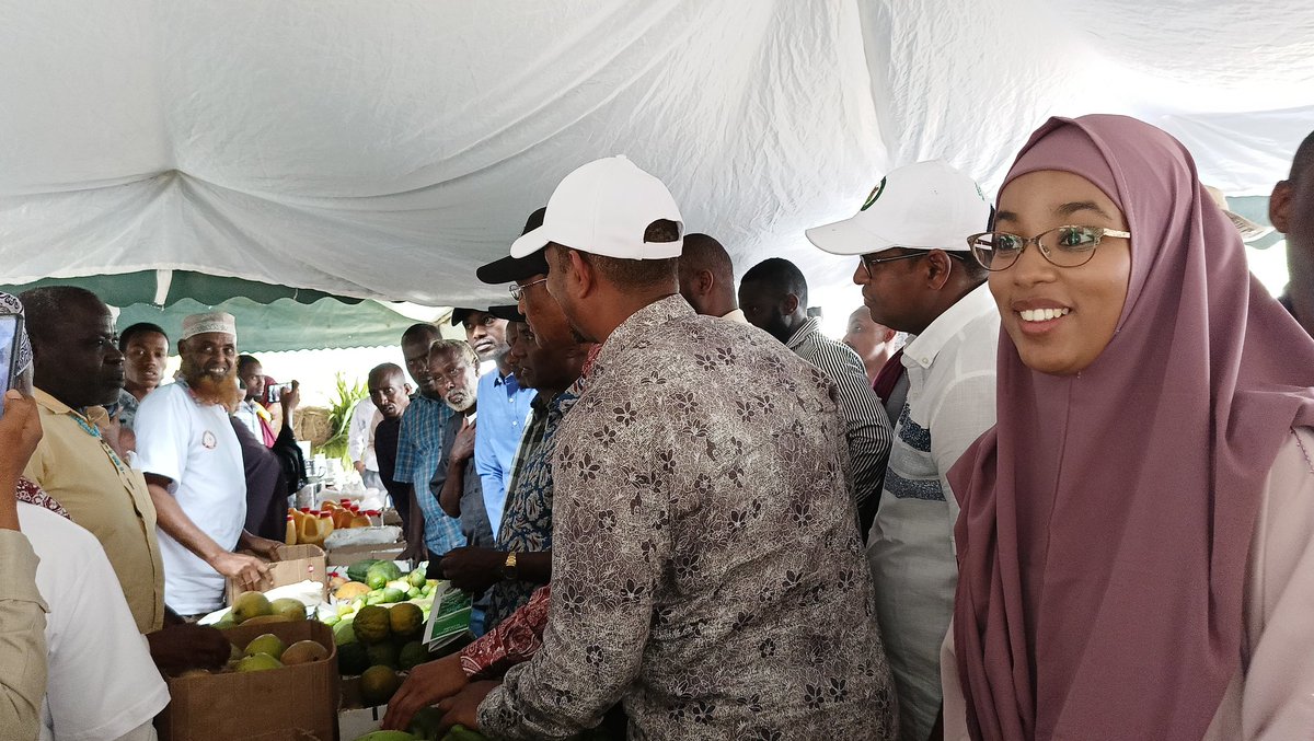 𝐄𝐱𝐜𝐢𝐭𝐢𝐧𝐠 𝐅𝐚𝐫𝐦𝐞𝐫𝐬 𝐅𝐢𝐞𝐥𝐝 𝐃𝐚𝐲 𝐚𝐭 𝐅𝐓𝐂 𝐆𝐚𝐫𝐢𝐬𝐬𝐚! 
Honored to have Hon  Mr. Harsame PS Agriculture Crop Production as guest of honour alongside Governor Nathif Jamaa, and Hon Dekow M. Barrow Gsa township MP,  for the Garissa agriculture exhibition 2023