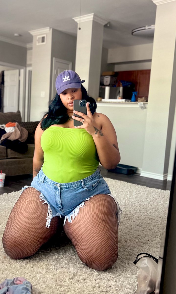 mayajosal's tweet photo. Thique thighs suffocate niggas 😌✨ https://t.co/Hx5poVhLEJ