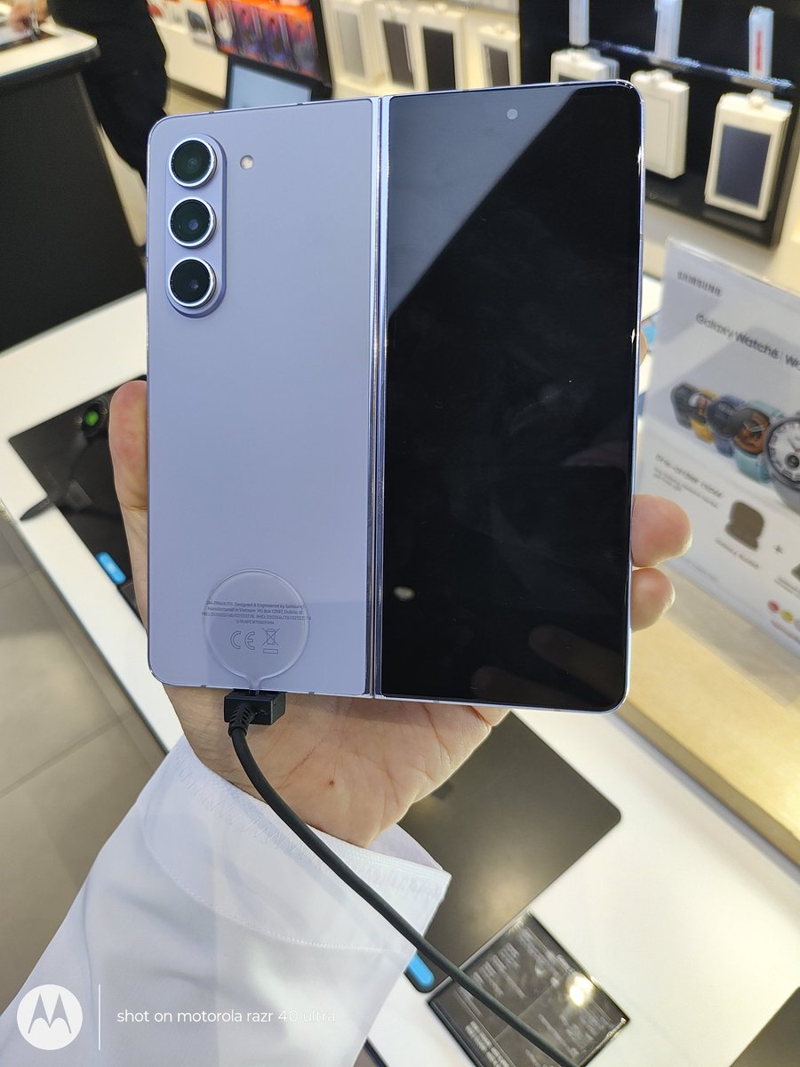 OnlyTechAE's tweet photo. So went to #Samsung store and had a look on #GalaxyZFlip5 and #GalaxyZFold5 as well as the #GalaxyWatch6 classic really good looking can't wait to get my order ๐ @TheGalox_ #SamsungUnpacked #SamsungGalaxyZFold5 #SamsungGalaxyZFlip5 #Samsungwatch6 @AnxiousHolly @GadgetsSpec https://t.co/E4Up4MHeDl