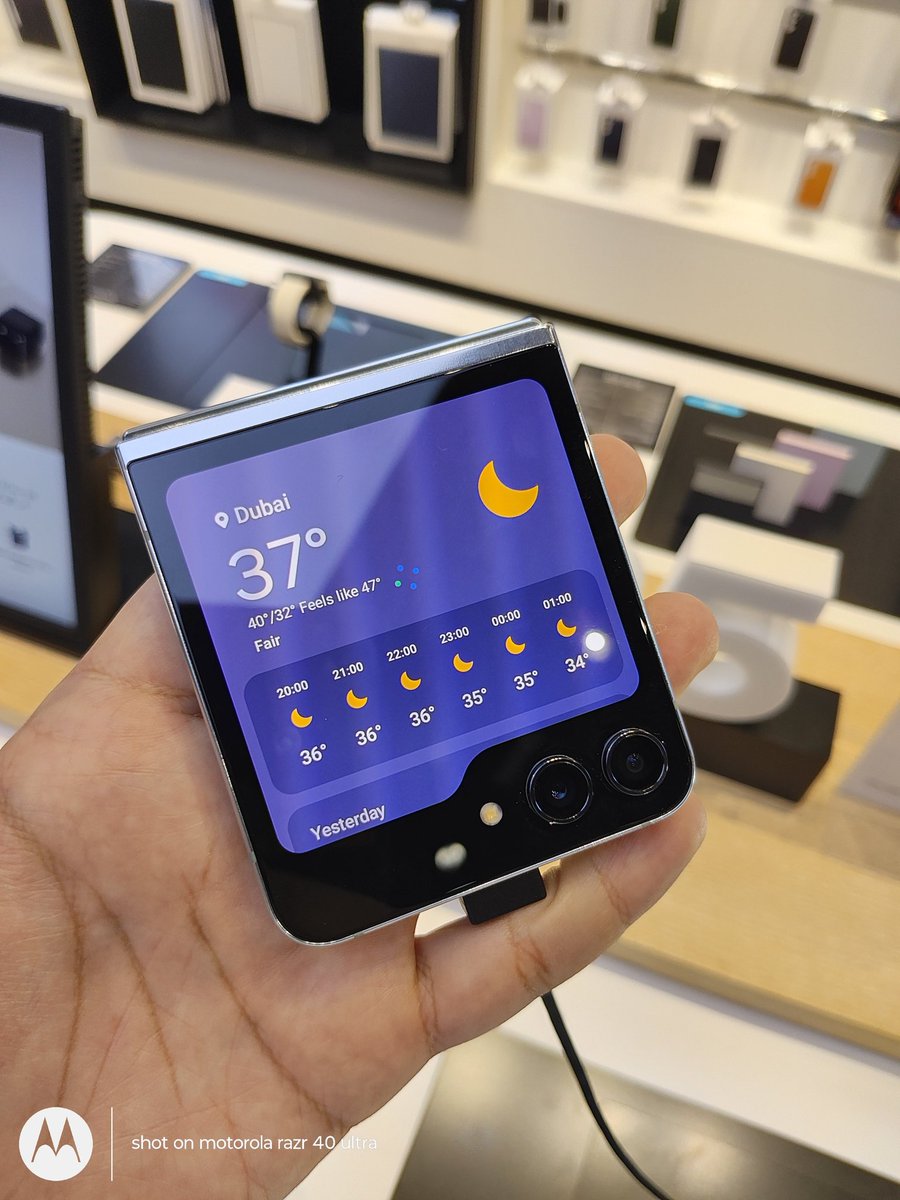 OnlyTechAE's tweet photo. So went to #Samsung store and had a look on #GalaxyZFlip5 and #GalaxyZFold5 as well as the #GalaxyWatch6 classic really good looking can't wait to get my order ๐ @TheGalox_ #SamsungUnpacked #SamsungGalaxyZFold5 #SamsungGalaxyZFlip5 #Samsungwatch6 @AnxiousHolly @GadgetsSpec https://t.co/E4Up4MHeDl