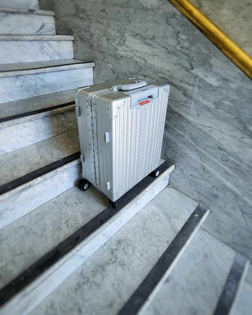 Aleon Aluminum Case tweet media