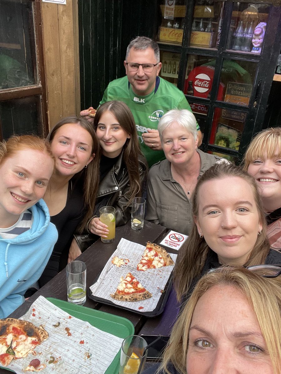 Pre drinks before ⁦<a href="/sawdoctors/">The Saw Doctors</a>⁩ ⁦<a href="/Holly1999xx/">Holly Bennett</a>⁩ ⁦<a href="/emmaryan45/">Emma Ryan</a>⁩