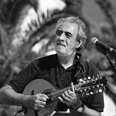 Ha faltat Manolo Miralles, un dels personatges claus en la història de la música valenciana: membre fundador del grup Al Tall i President del Col•lectiu Ovidi Montllor  durant 17 anys. Se'n va una persona de qui he aprés moltíssim, un dels grans. Et trobarem a faltar, amic 🫀DEP