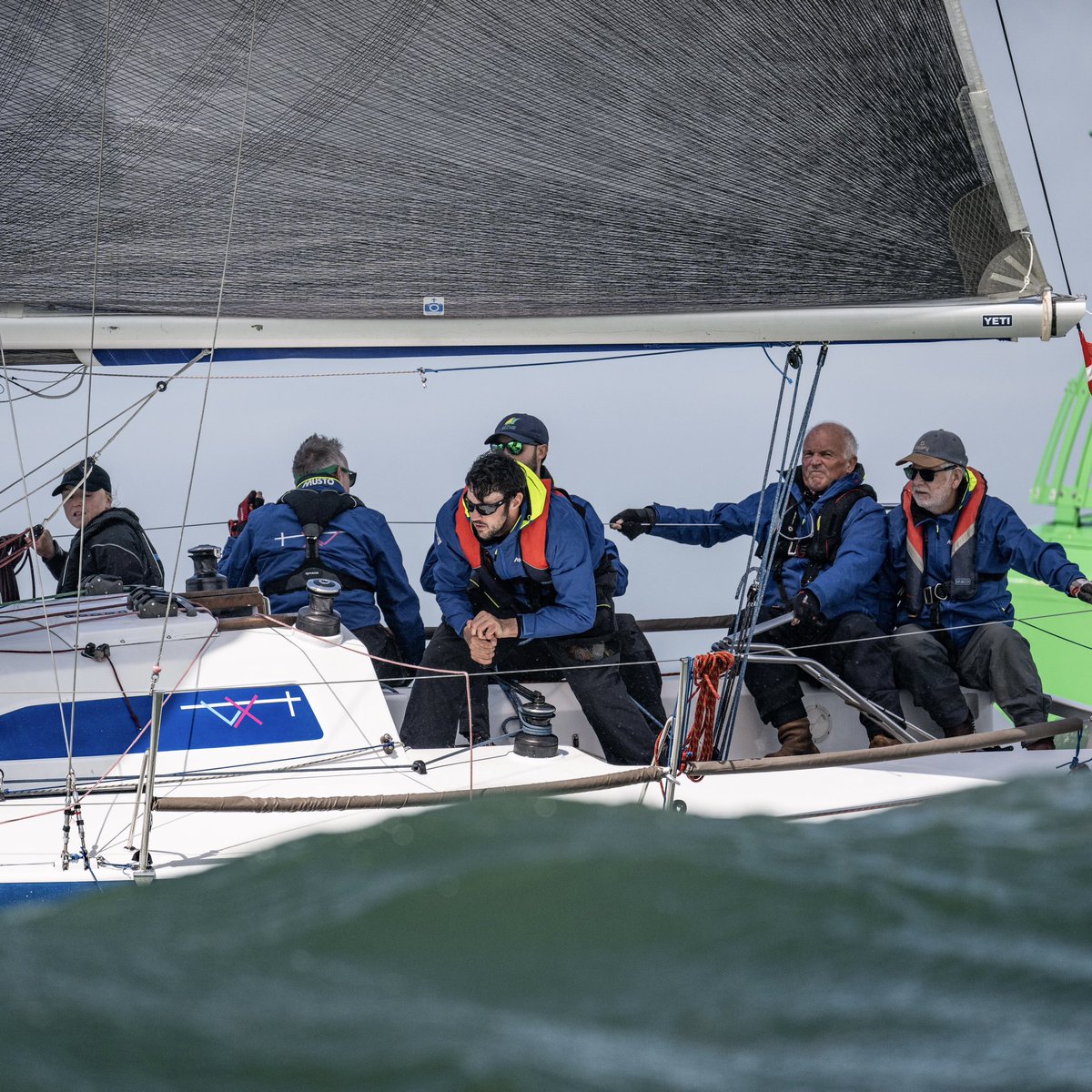 mustoclothing's tweet photo. Cowes Week Day 1 ⛵️🏁

We’ve had some beautiful sunshine and wind today for the first day of racing! Don’t forget to stop by our personalisation station at the Musto bar to get your initials printed on your Musto kit 🙌

📸: Martin Allen / @cowes_week 

#CowesWeek #CowesWeek2023 https://t.co/QLBEgw38uO