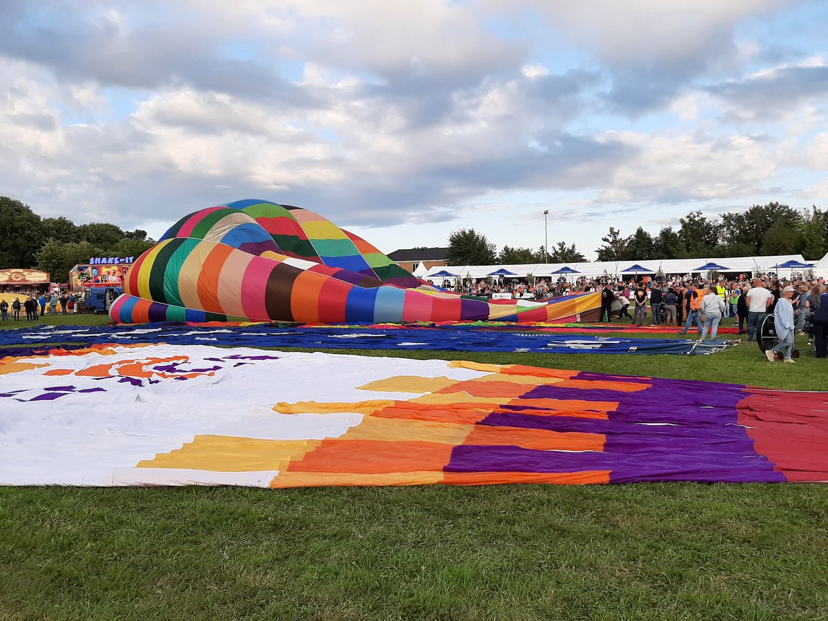 Friese Ballonfeesten tweet media