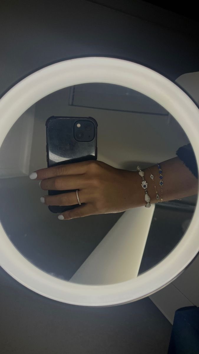 Avafemdom01's tweet photo. I’m travelling right now, help fund my expensive lifestyle 
#paypal #paypig #findom #fem #dom #paypiggies https://t.co/K5ZQC1v359