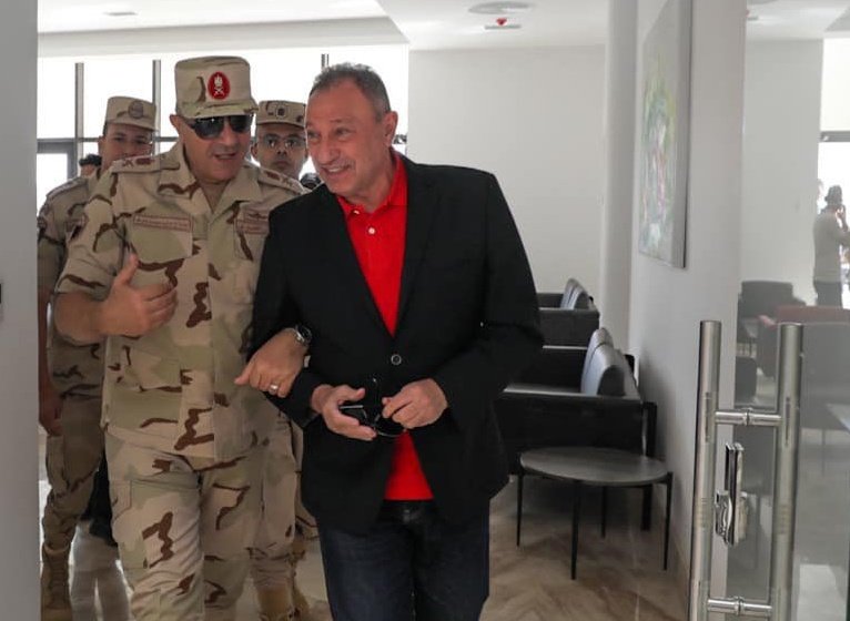 وكله برعاية الدوله وتحت سمعها وبصرها مادام الفساد فى صالح الأهلى فلا مانع.. 
#صفقات_الخطيب_غسيل_اموال