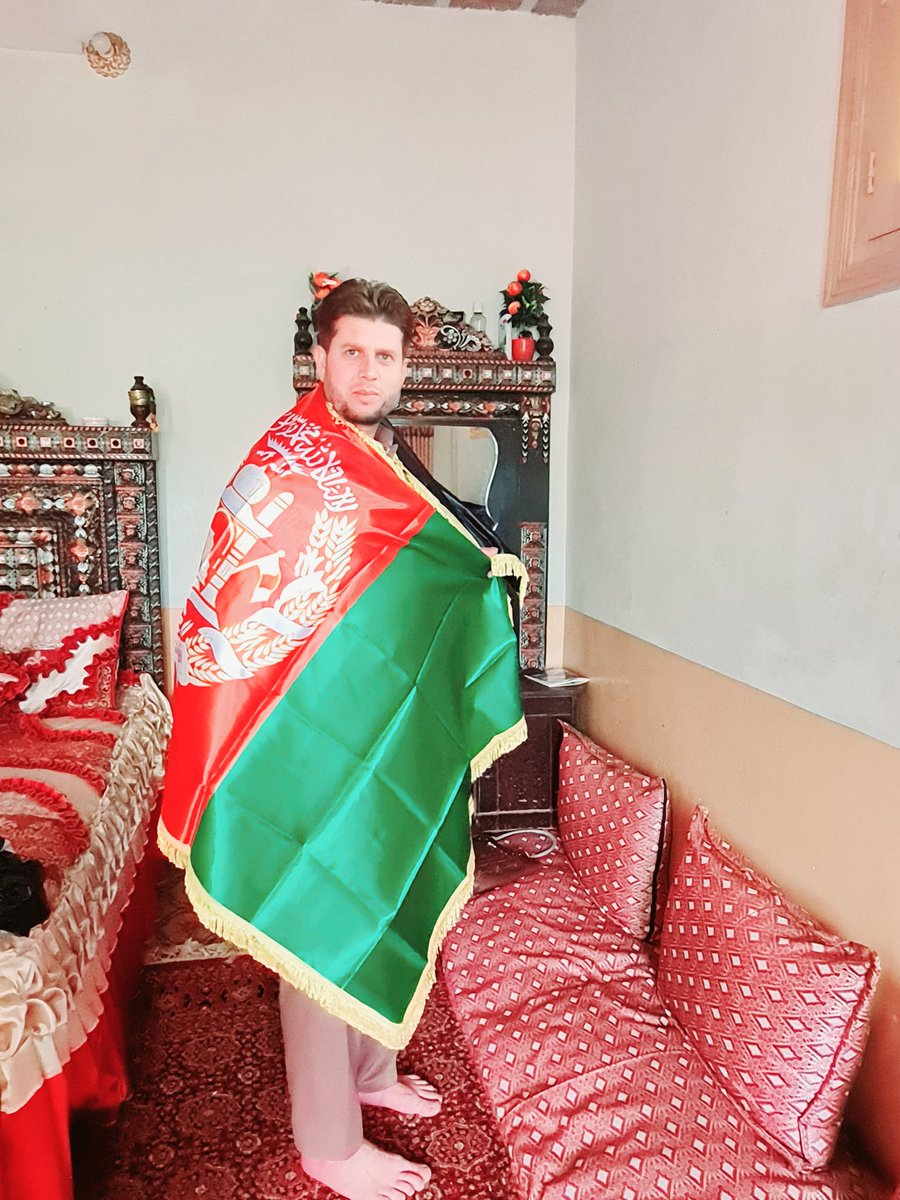 💕🇦🇫💕🇦🇫💕🇦🇫💕دملي بیرغ ورځ ده په وطن مینو افغانانو ته مبارک وې خدای ج هغه ورځ بیا راولی چې ملي بیرغ په ټول افغانستان کې ورپېږې امین