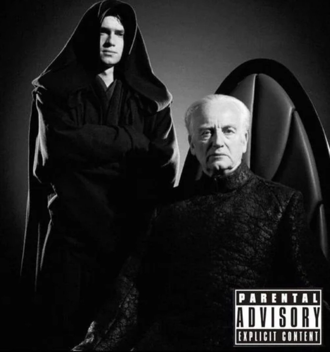 Darth Thunder ⚡ tweet media