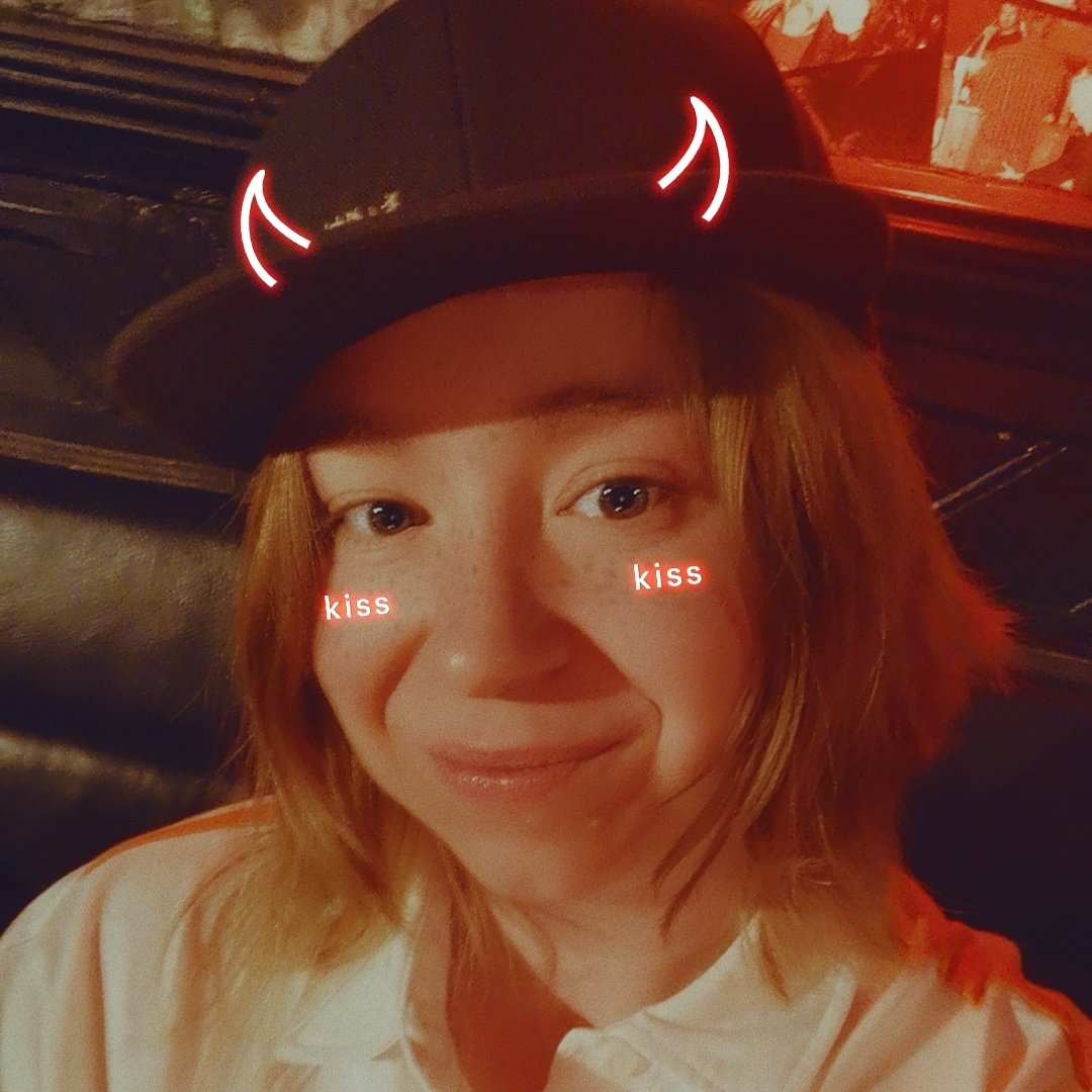AndersonEmilia's tweet photo. #NewProfilePic https://t.co/P06NTxQIU7