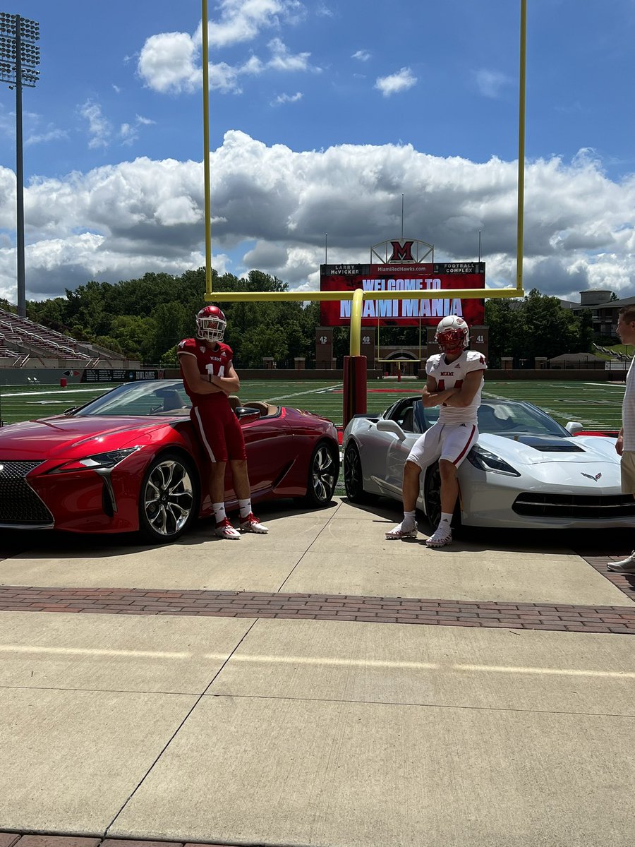 Blessed to receive an offer from <a href="/MiamiOHFootball/">Miami Football</a> !!! <a href="/CoachBrechin/">Bill Brechin</a> <a href="/Coach_JoeBowen/">Joe Bowen</a> <a href="/Martin_Miami_HC/">Chuck Martin</a> <a href="/DAWGHZERECRUITS/">Dawg House Recruiting</a> <a href="/PetersTwpFB/">Peters Twp Football</a> <a href="/Coach_Plack/">TJ Plack</a>